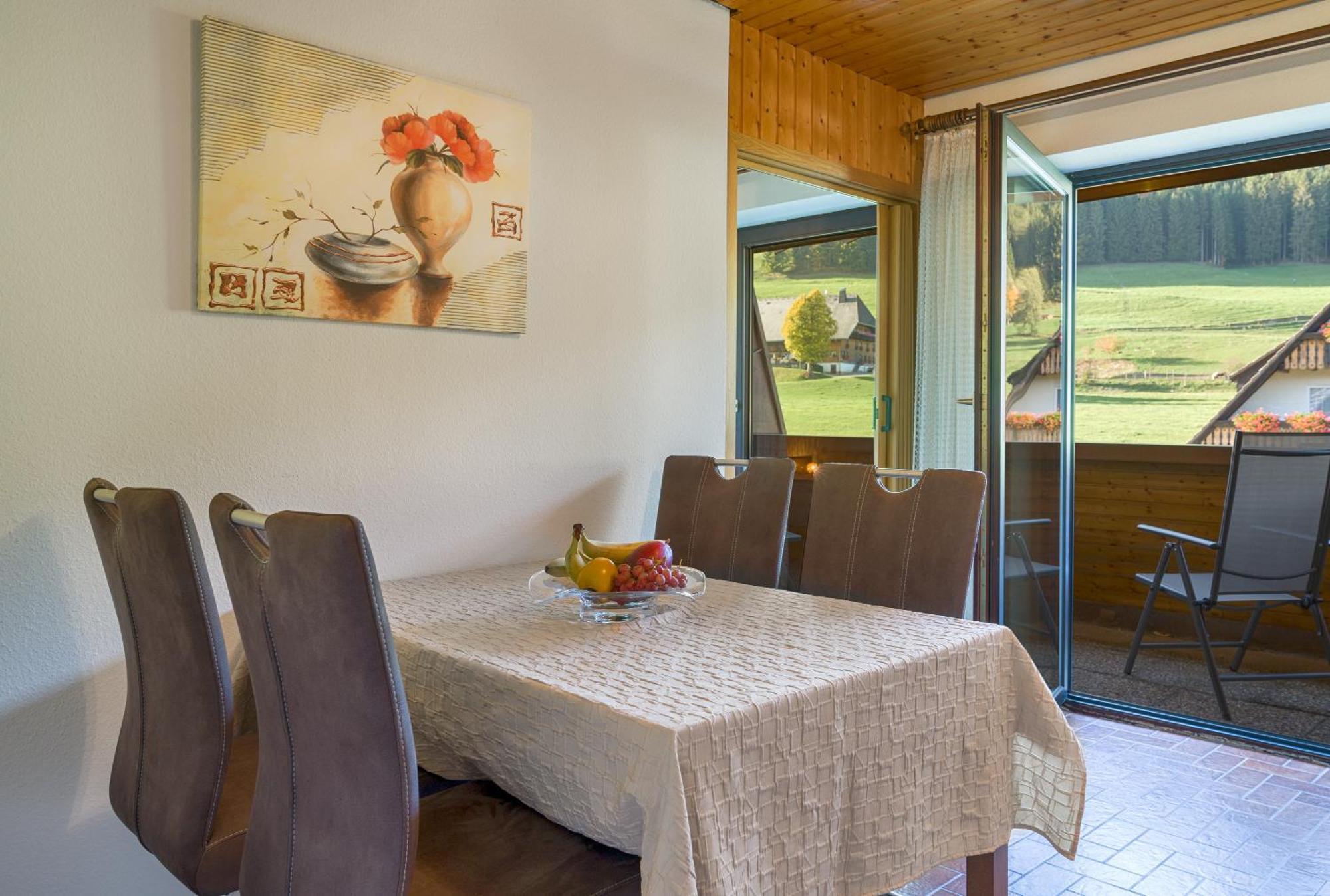 Drei Tannen - Wohnung 12 - Apartmenthaus, Titisee, Nahe Badeparadies エクステリア 写真